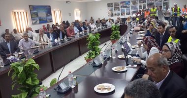 بالصور.. وزير القوى العاملة يفتتح الملتقى الأول للصحة المهنية ببورسعيد