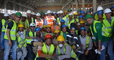 وزير القوى العاملة يتفقد 3 أنفاق أسفل قناة السويس ويؤكد دعمه للعمال