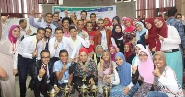 بالفيديو.. عرض صامت لطلاب "بيطرى" القاهرة للتضامن مع ضحايا الحوادث الإرهابية