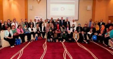 تدريب الشباب على الضيافة الفندقية بحضور مديرى القوى العاملة والرياضة