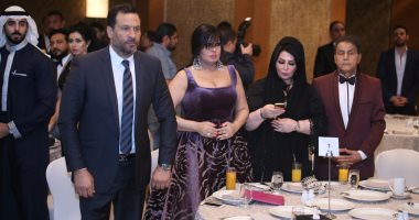 بالصور.. تكريم نجوم الفن بالمنتد العربى للسلام