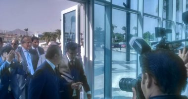 وصول وزيرى الاتصالات والتنمية المحلية لحضور منتدى الحكومة الإلكترونية
