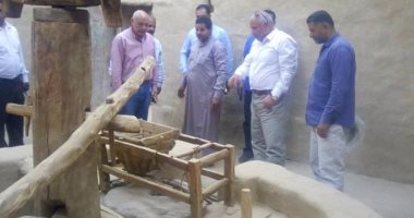 محافظ الوادى الجديد يوجه بإعداد فيلم وثائقى حول تراث قرية القصر الإسلامية