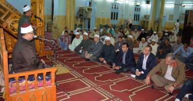 بالفيديو والصور.. محافظ الأقصر يشارك فى احتفالات ليلة الإسراء والمعراج