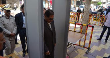 بالصور..محافظ الغربية يتفقد خدمات تأمين كنائس طنطا