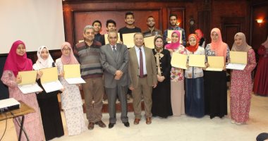 جامعة طنطا تكرم أوائل الفرق الدراسية بكلية الطب