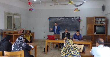 العفن الرمادي في الفراولة وأمراض الفلفل فى قافلة بجامعة المنوفية
