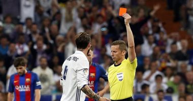حكم الكلاسيكو يتحول إلى ساعى بريد من أجل عيون راموس 