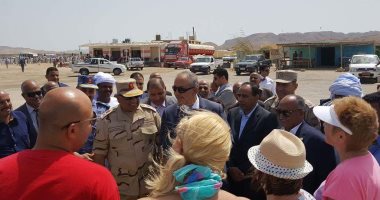 بالصور .. محافظ البحر الأحمر يفتتح مدرسة أبو غصون بمرسى علم