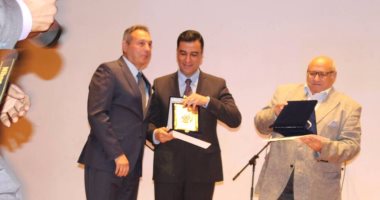 "تعليم الكبار" تحتفل بطلاب الجامعات المتميزين فى مشروع القضاء على الأمية