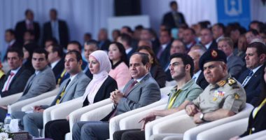  السيسي: الخلل فى كل مؤسسات الدولة ومفيش قدامنا غير الصبر والتحمل