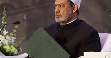 مستشار الإمام الأكبر يكشف كواليس لقاء شيخ الأزهر والبابا فرانسيس 