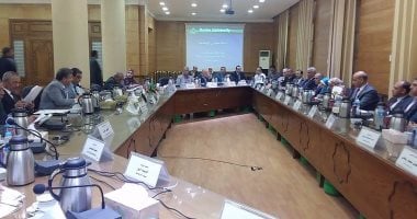 القاضي يطالب أساتذة جامعة بنها اتباع معايير الجودة في تصحيح الامتحانات