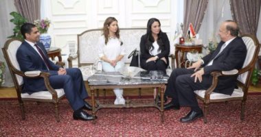 بالفيديو والصور.. غادة عبد الرحيم على: مبادرة "ولادها سندها" أول من ساندت فتاتى عربة البرجر