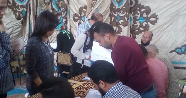 بالصور.. إقبال ضعيف فى انتخابات الأطباء بالمنيا