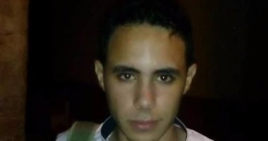 "أربع سنين" قصيدة لـ الشاعر عبد الفتاح فليفل