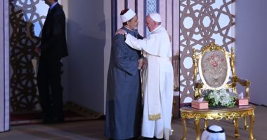 بالفيديو.. بابا الفاتيكان: مستقبلنا جميعا يعتمد على الحوار بين الأديان وعلينا السير معا