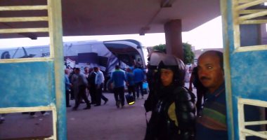 بالصور.. الزمالك يغادر وسط حراسة.. ومغادرة منفردة لباسم وشيكا وفتحى