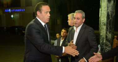 سلوى محمد على وأميرة العايدى ونجل السبكى فى عزاء شقيق صبرى فواز