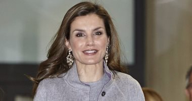 ملكة أسبانيا تتألق فى فستان من تصميم كارولين هيريرا فى آخر إطلالاتها
