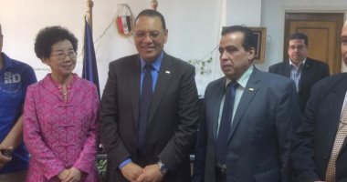 وفد من المركز الصينى العربى لنقل التكنولوجيا فى زيارة لجامعة قناة السويس