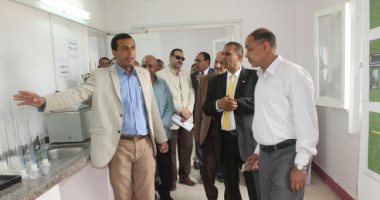 افتتاح معمل متكامل للاختبارات ومراقبة الجودة بمدينة أسوان الجديدة