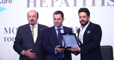 بالصور.. بدء مؤتمر تنصيب حماقى سفيرا لحملة "عالم خال من فيروس سى"