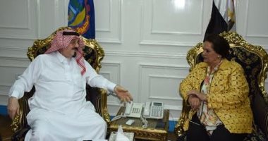 محافظ البحيرة تبحث مع مستثمر سعودى إقامة مشروعات زراعية بوادى النطرون