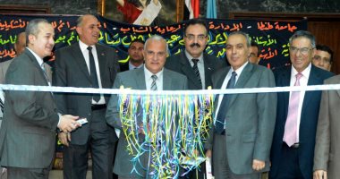 رئيس جامعة طنطا يفتتح معرضا للفنون التشكيلية بالجامعة