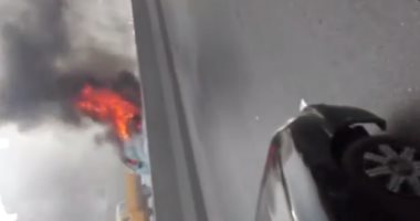 تفحم سيارة على الطريق الدائرى بالمرج