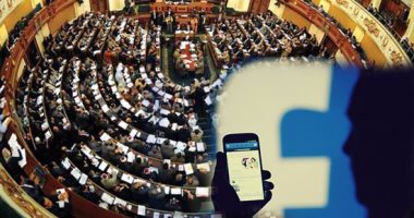 10معلومات عن قوانين "الفيس بوك" أمام البرلمان أهمها الدخول بالرقم القومى 