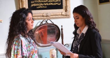 روبى تصور 14 ساعة يوميا من مسلسلها "رمضان كريم"