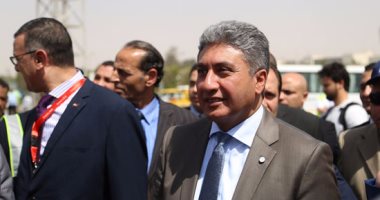 وزير الطيران: الاستعانة بـ"بيت خبرة" لإعادة النظر فى المطار القديم