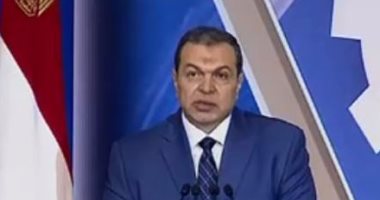 وزير القوي العاملة "نواجة مؤامرة لتخريب البلاد" والعمال علهيم دور كبير 