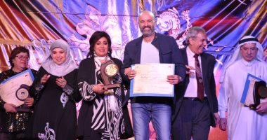بالصور.. ختام مهرجان المسرح العربى وتكريم قامات عربية فى غياب وزير الثقافة