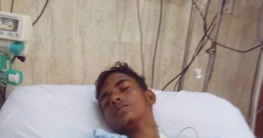 "ضحكة الموت".. بالصور.. ابتسامة طفل فى وجه بلطجى تتسبب فى مقتل والده وإصابة ابن خالته بعاهة مستديمة.. وزوجة المتوفى: قتل عائلنا الوحيد ولازم يكون عبرة.. والشرطة تضبط المتهم وتحيله للنيابة