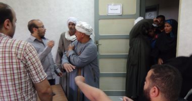 صحة الدقهلية توقع الكشف الطبى على 2546 مريضا فى قافلة طبية بميت غمر