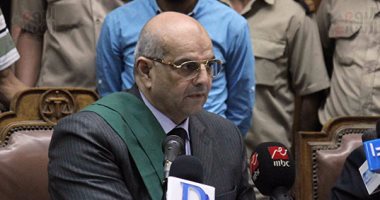 بالصور.. رئيس محكمة طفلة البامبرز يعقد جلسة سرية ويستمع إلى المتهم