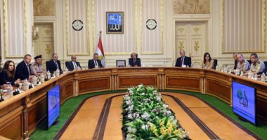 رئيس الوزراء يجتمع بوزيرى التموين والزراعة لمتابعة الاستعدادات لشهر رمضان