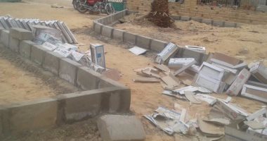 بالفيديو والصور.. بدء أولى مراحل تطوير نادى تعمير الصحارى بالداخلة