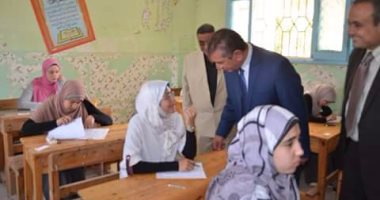 محافظ كفر الشيخ يتفقد لجان الامتحانات.. ويلتقى بالصيادين