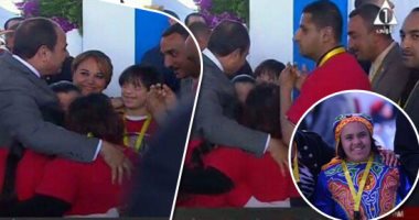بالصور.. مديرة "فرقة متحدى الإعاقة" تكشف تفاصيل وعد الرئيس لها بعام متحدى الإعاقة.. السيسي قال للأطفال"حقكم الكامل لسه ما أخدتهوش والسنة الجاية هتكون لكم".. وداعب الأطفال وسألهم عن أحوالهم