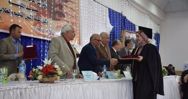 كلية التجارة بجامعة السادات تنظم  حفل عيد الخريجين دفعة 2016