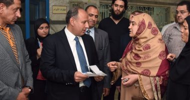 بالصور .. محافظ الإسكندرية يتفقد مستشفي القباري وأعمال التطوير بها