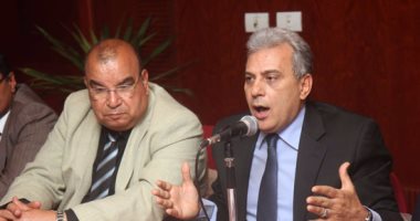 بالصور.. جابر نصار: وقعت شيكا بـ160 ألف جنيه لجامعة القاهرة ردا للجميل
