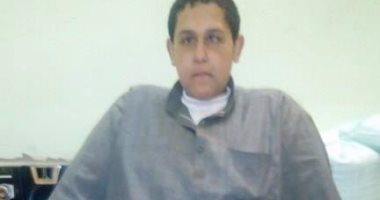 "عاوز أتحرك".. محمد يعانى من شلل بالأطراف السفلية ويطالب بكرسى كهربائى 