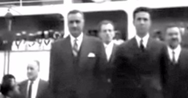 سعيد الشحات يكتب: ذات يوم.. 4 مايو 1963..ملايين الجزائريين فى استقبال عبدالناصر والدموع تغالبه أثناء تقبيله ابن شهيد
