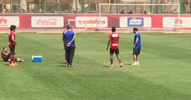 عماد متعب يشارك فى مران مستبعدى الأهلى