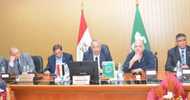 بالصور .. محافظ الشرقية يلتقى نواب البرلمان لاستعراض مشاكل المواطنين