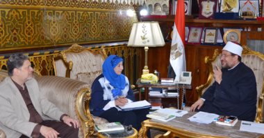 وزير الأوقاف يعقد اجتماعا تحضيريا للبرنامج الرمضانى الجديد مع الشباب